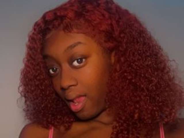 go to chat with AmouraaK