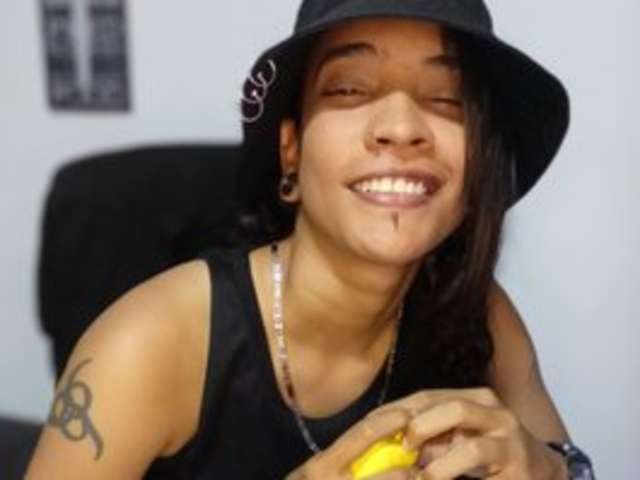 go to chat with Amy-Hellxxx