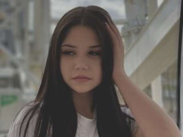go to chat with Anastasia-70