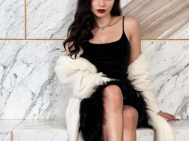 go to chat with Anastasia-Relax