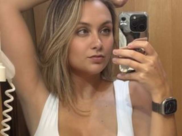 go to chat with Andrea-urdream