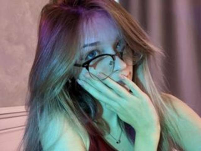 go to chat with Angel-Bruh