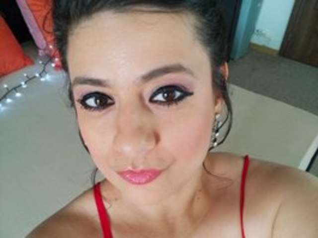 go to chat with AngelaDavisxx