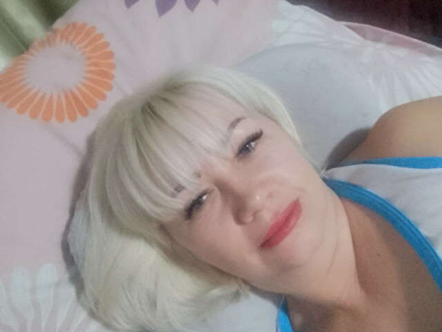 go to chat with AngelaSweety