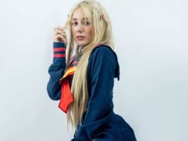 go to chat with AngeliNaughty