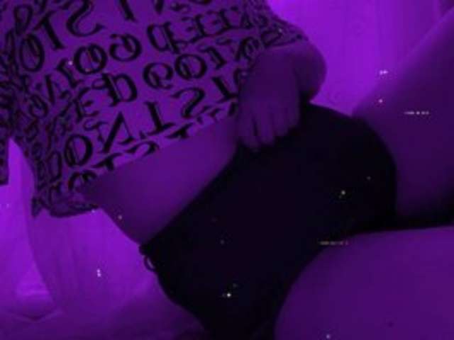 go to chat with Angelina-21