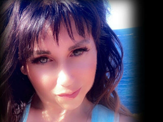 go to chat with Angelina75