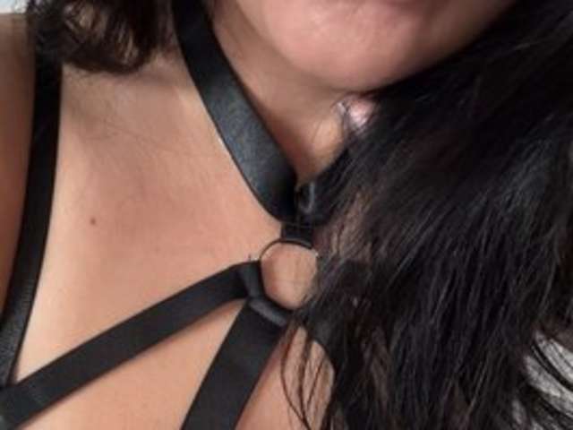 go to chat with Angeluny