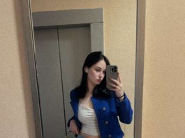 go to chat with Anna-Siren