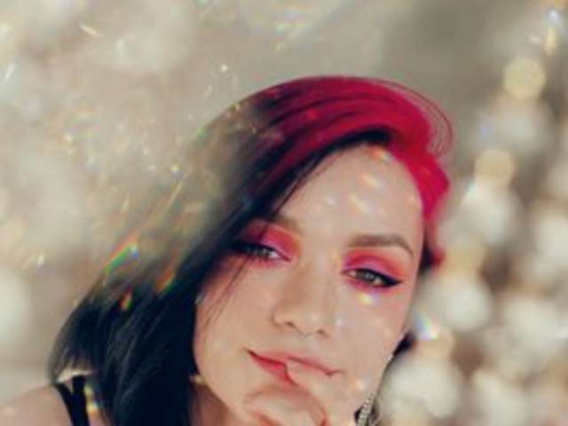go to chat with AnnaLeyah