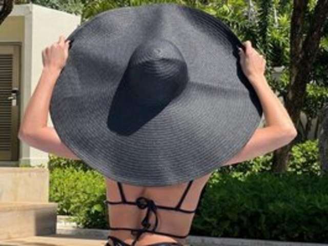 go to chat with AnnaMariaMM