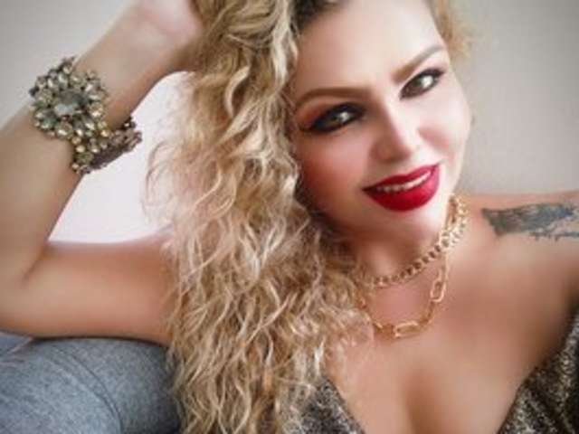 go to chat with AnnaRouge