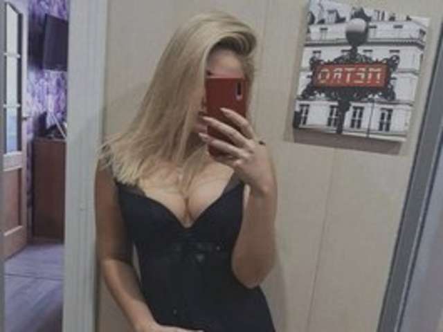 go to chat with AnnaaMeaw