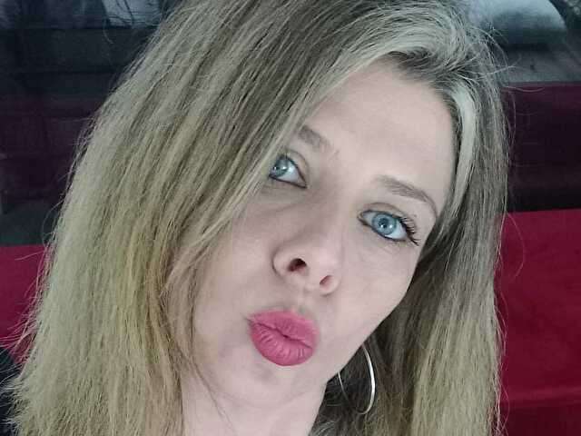 ANNEBLUEEYES amateur webcam photo