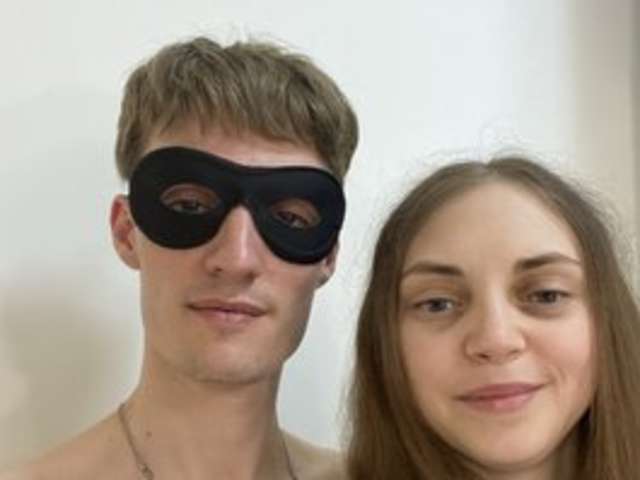 go to chat with AnnetMorozCouple