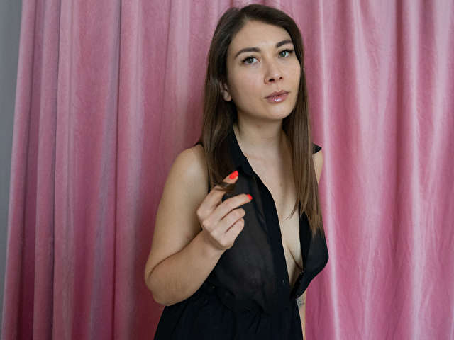 go to chat with AnnikaXXX