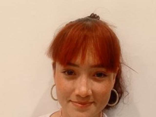 go to chat with Anny-Bloom