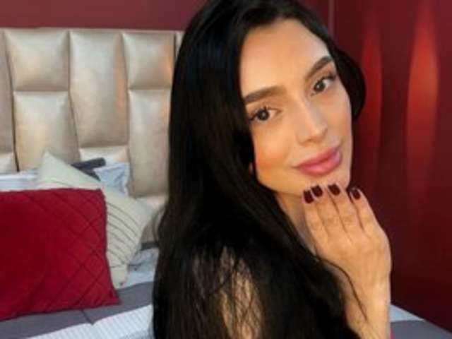 APRILROSSE amateur webcam photo