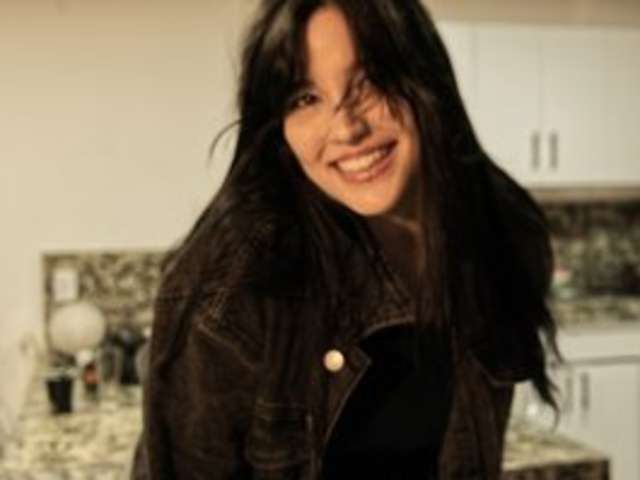 go to chat with AriRhoades