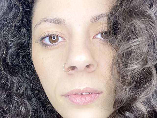 go to chat with AriaLee