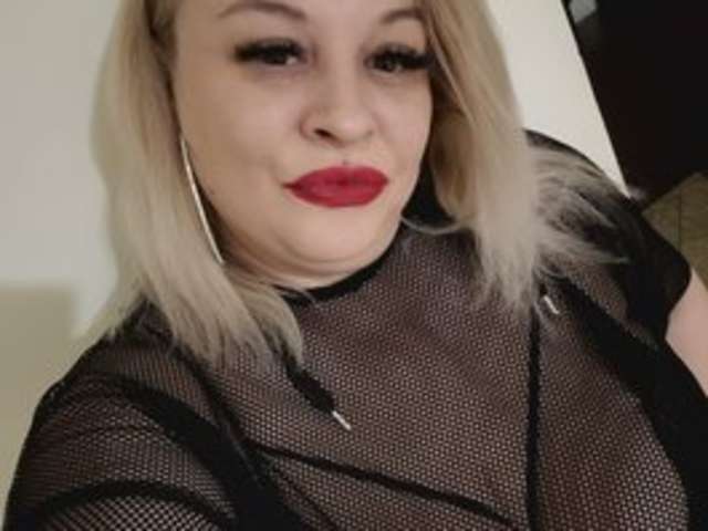 go to chat with AriannaMilf