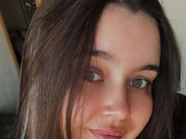 go to chat with ArikaLive