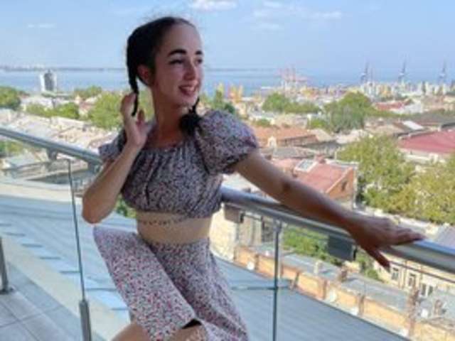 go to chat with ArishaMils