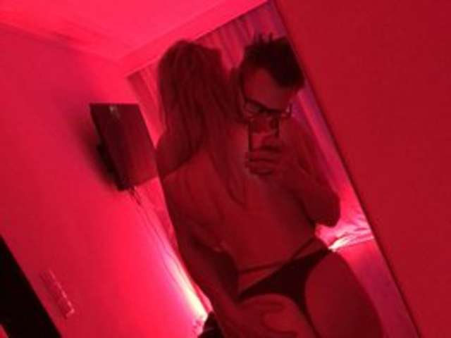 go to chat with Asalexy