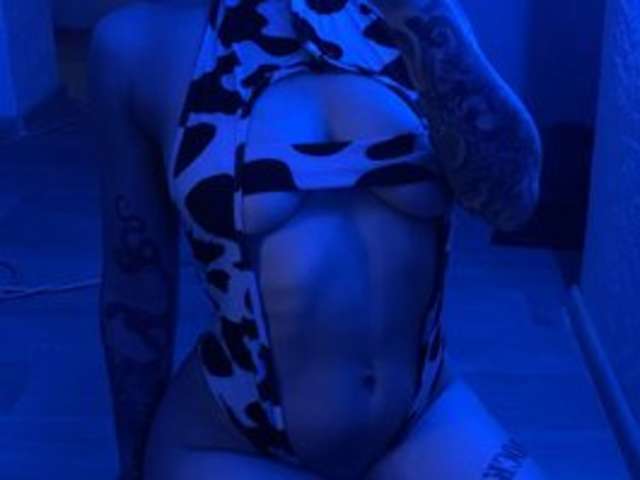 go to chat with Ash-Destiny
