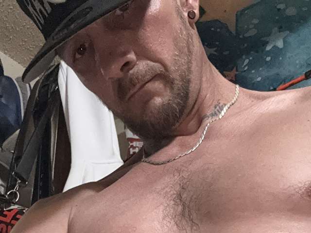 go to chat with AshBone