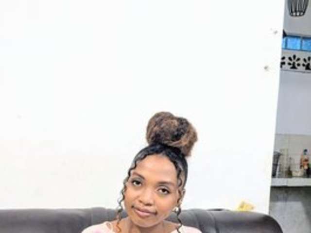 go to chat with Ashilinah