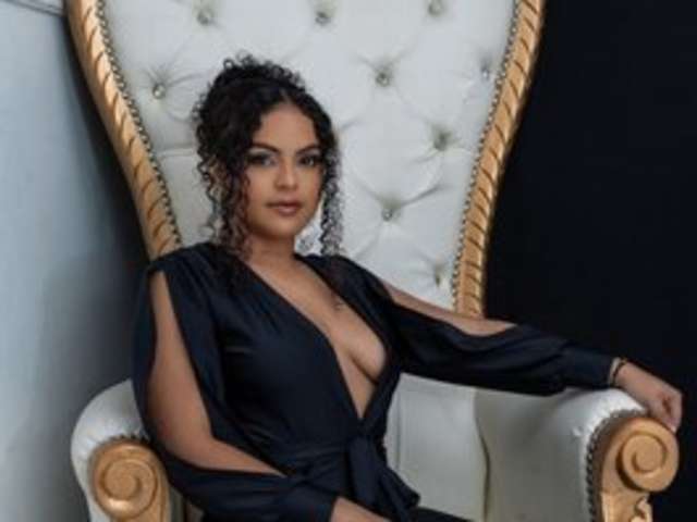go to chat with Ashley-12
