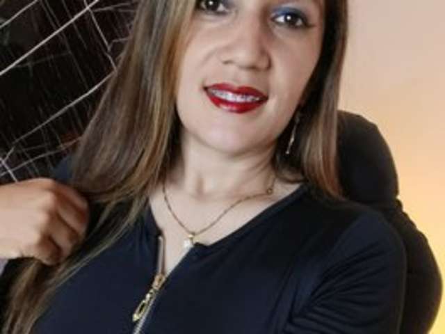 go to chat with Ashly08