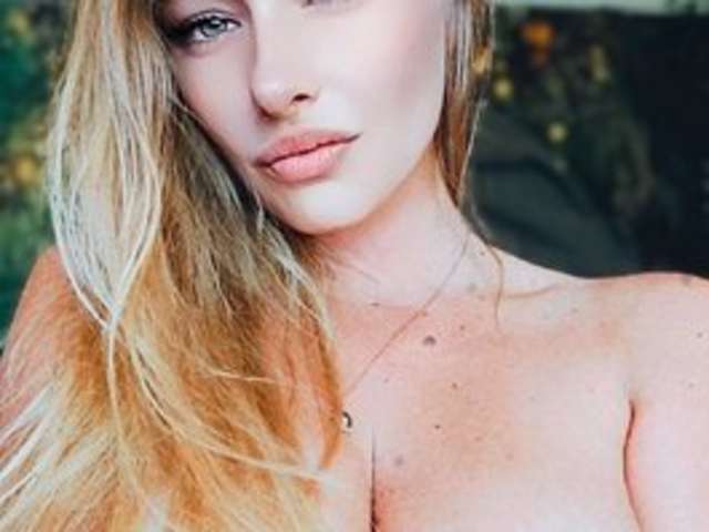 go to chat with AsiaGoesPro