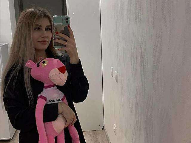 go to chat with Aurora56