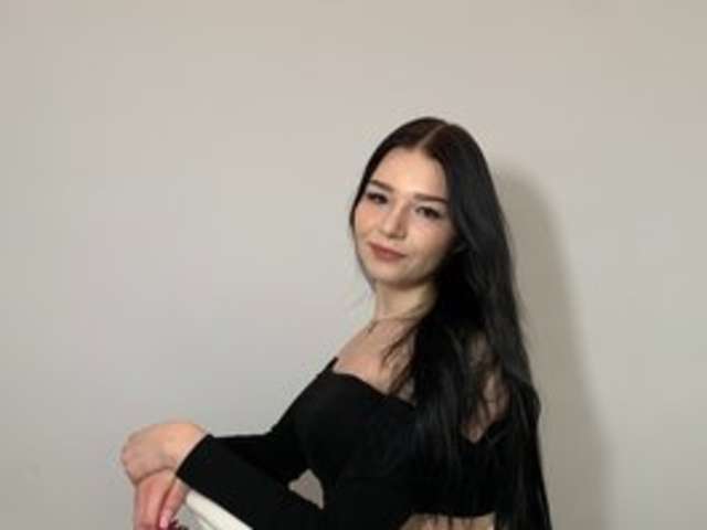 go to chat with AvaPretty