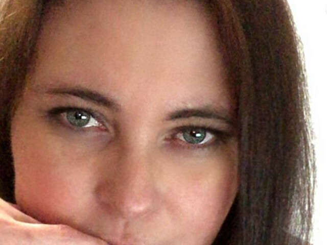 go to chat with AvaSloan