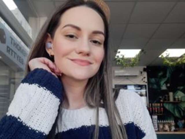 go to chat with Avrelia32