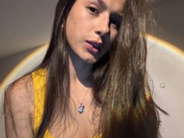 go to chat with Ayla-