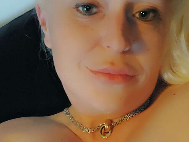 go to chat with BIGTITTIE