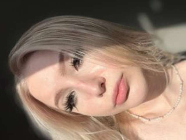 go to chat with BLONDINO4KA