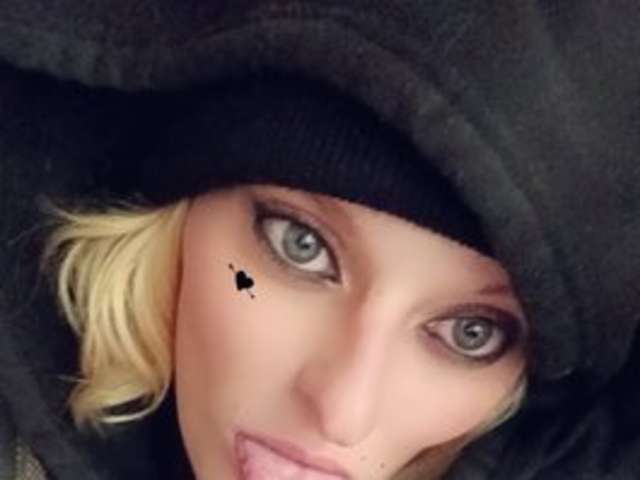 go to chat with BOOBOOKITTYFUXX