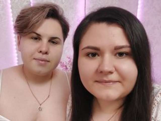 go to chat with BeckyAndEllen