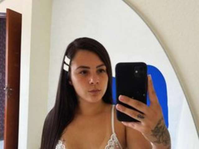 go to chat with Bella01