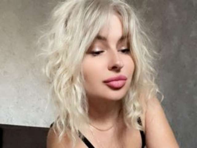 go to chat with BellaBelll