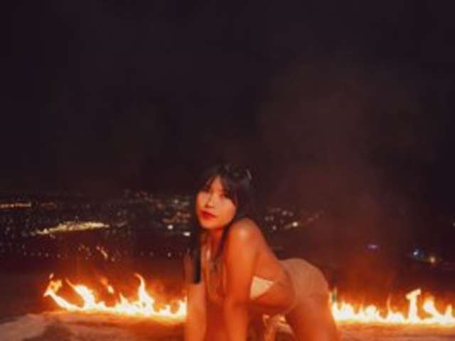 go to chat with BellaBills