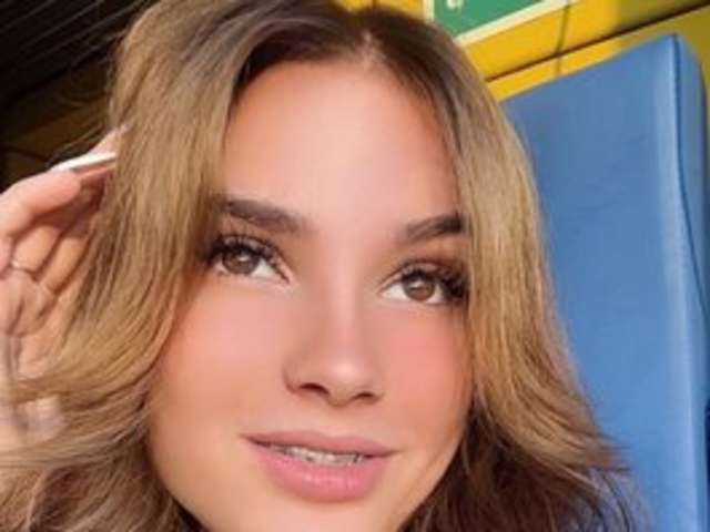 go to chat with BellaYoungxXx