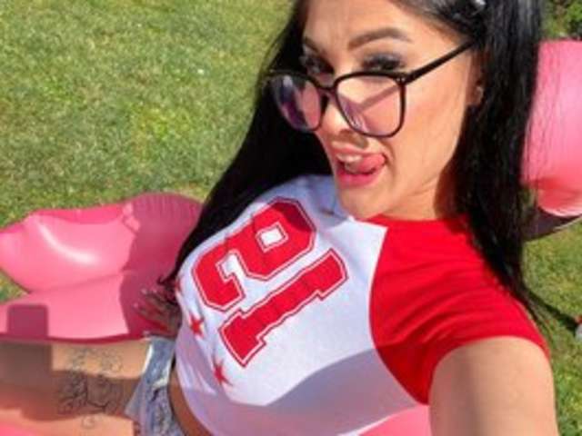 go to chat with BettyKent