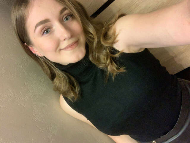 go to chat with Bloomie