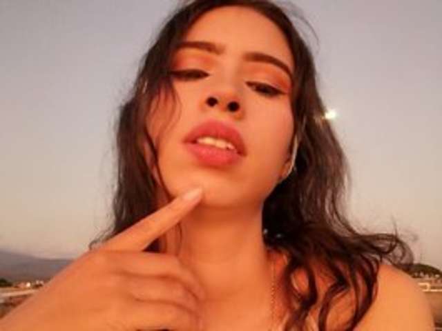 go to chat with Bong-cams9392